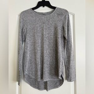 Old Navy Heather Gray Long Sleeve Tee